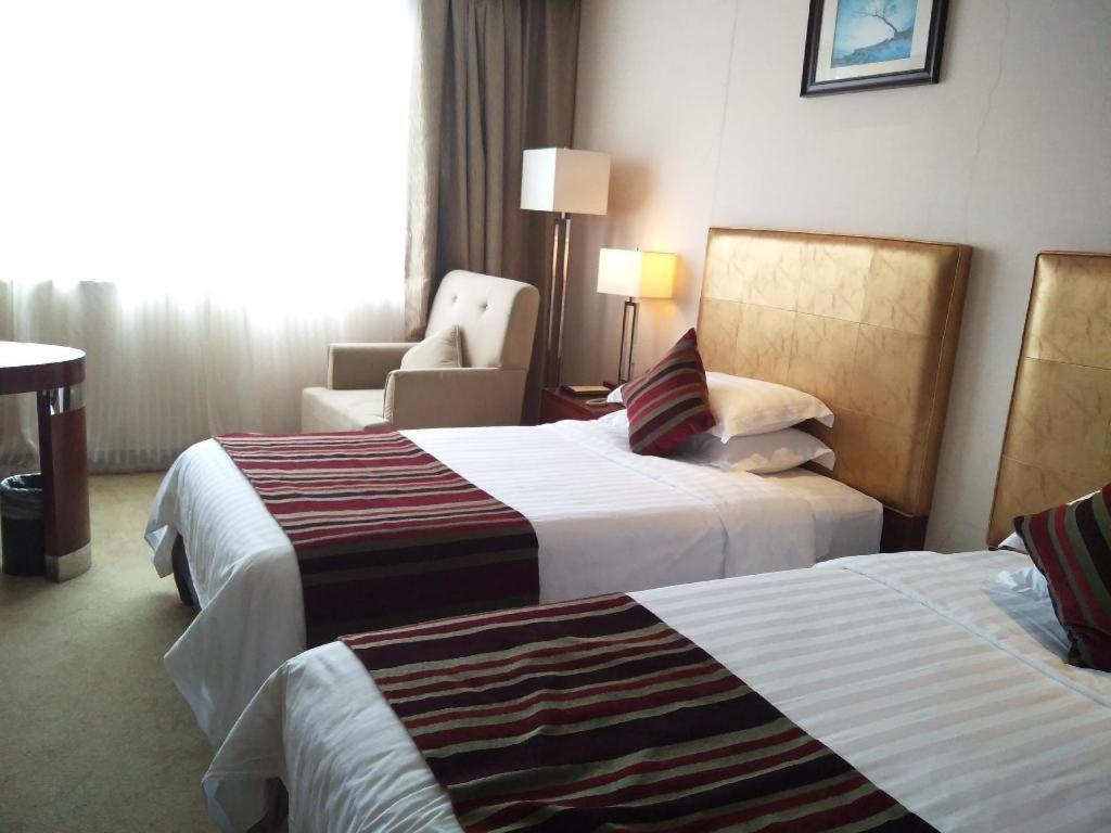 Maison New Century Hotel Ningbo Eksteriør bilde